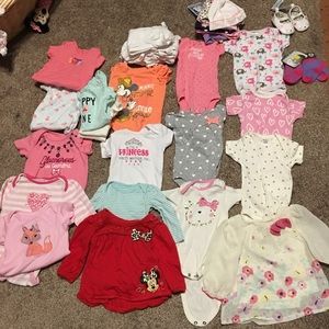 Baby girl clothes 0-3 months.